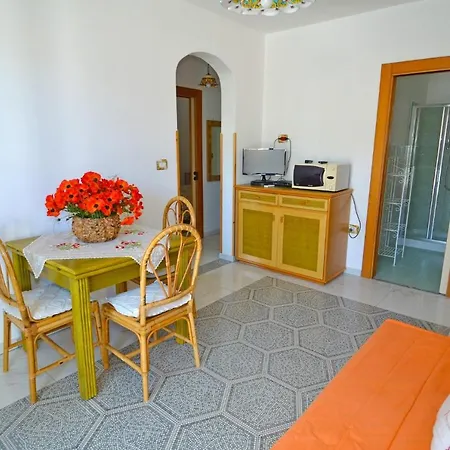Casa Colombo - Rosariavacanze بيت للعطل Patù